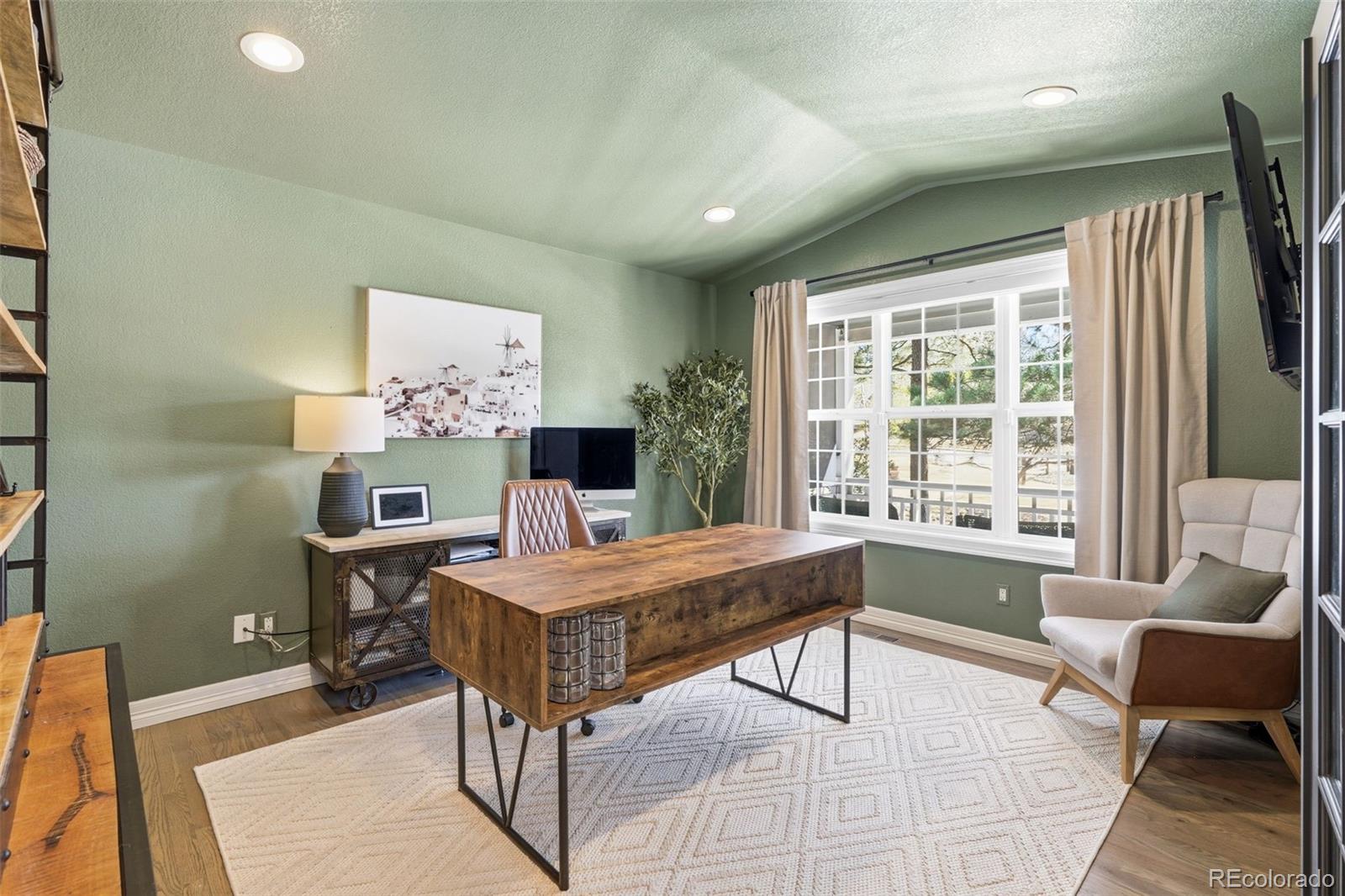 5439 Fox Sparrow Road