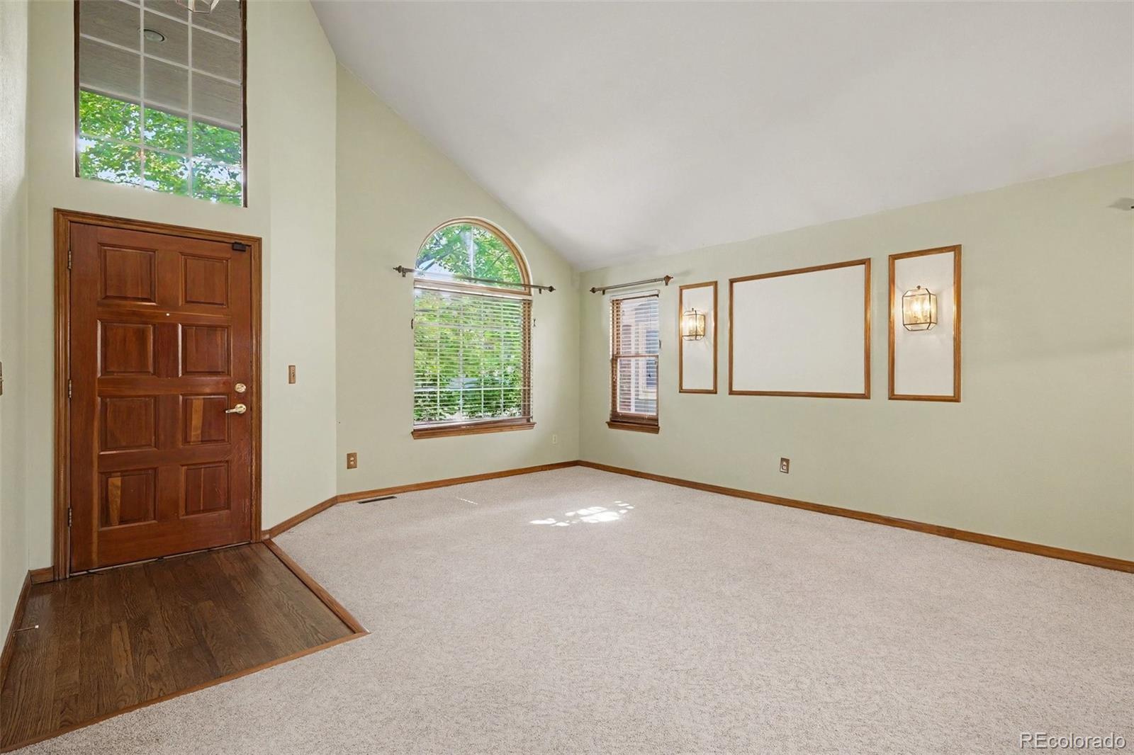 10374 Blossom Court