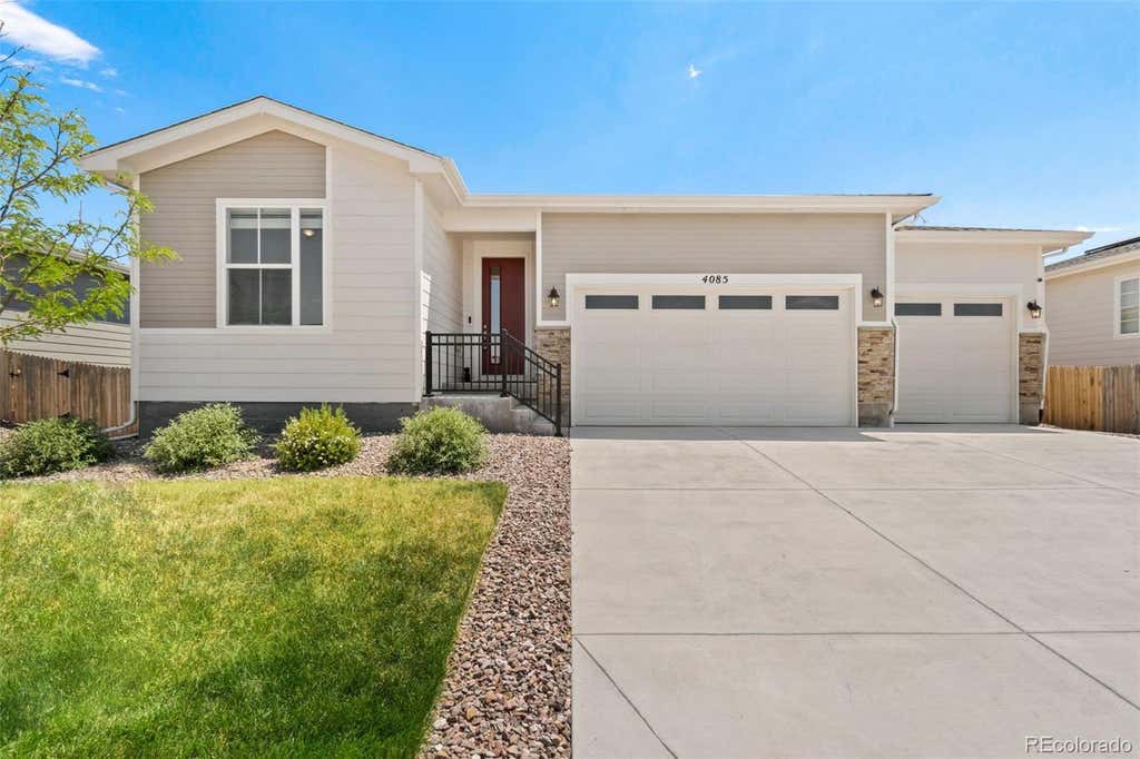 Photo of 4085 Castle Vista Drive, Castle Rock, CO 80104 (MLS # 5170618)