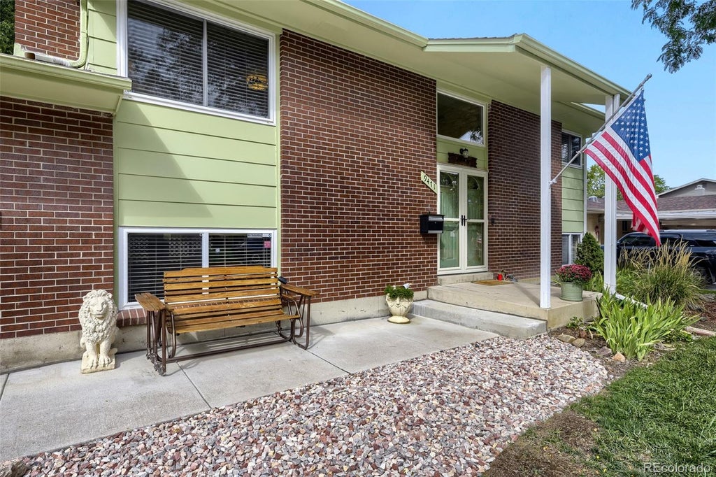 Photo of 9471 W Tennessee Avenue, Lakewood, CO 80226 (MLS # 9406173)