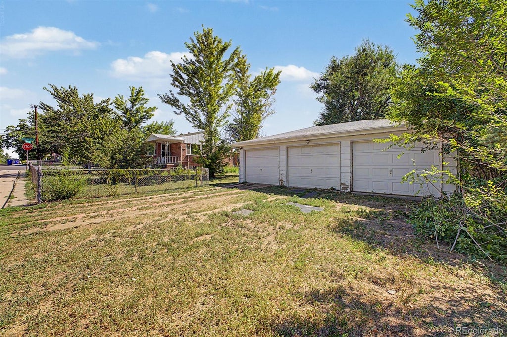 Photo of 3302 S Ogden Street, Englewood, CO 80113 (MLS # 8986901)