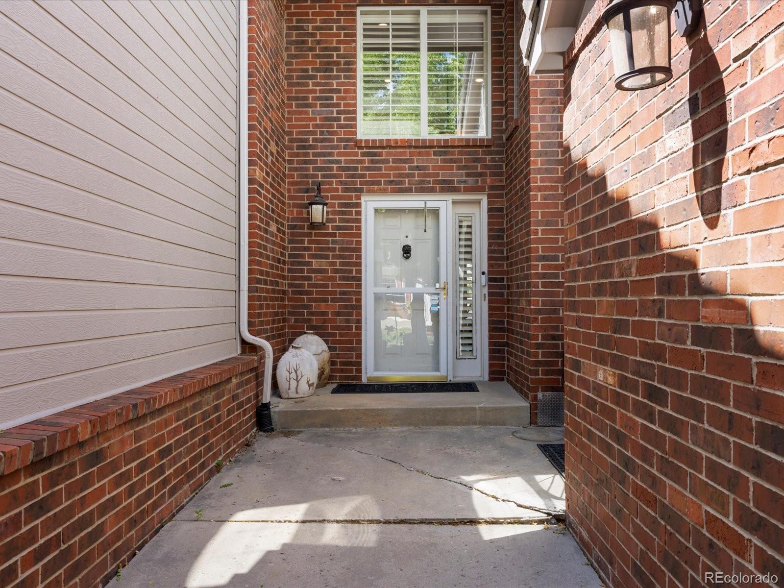 9323 Notts Court, Lone Tree, CO, 80124 2 9323 Notts Court