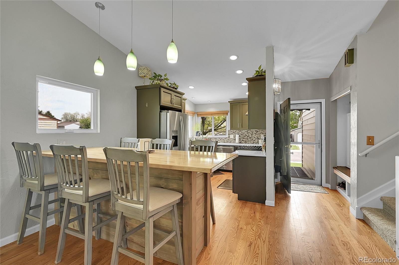 12433 Bellaire Drive
