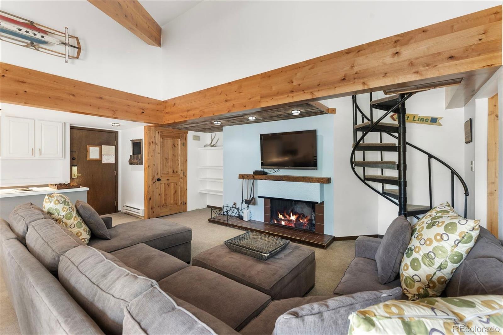 393 Wild Irishman Road 1066