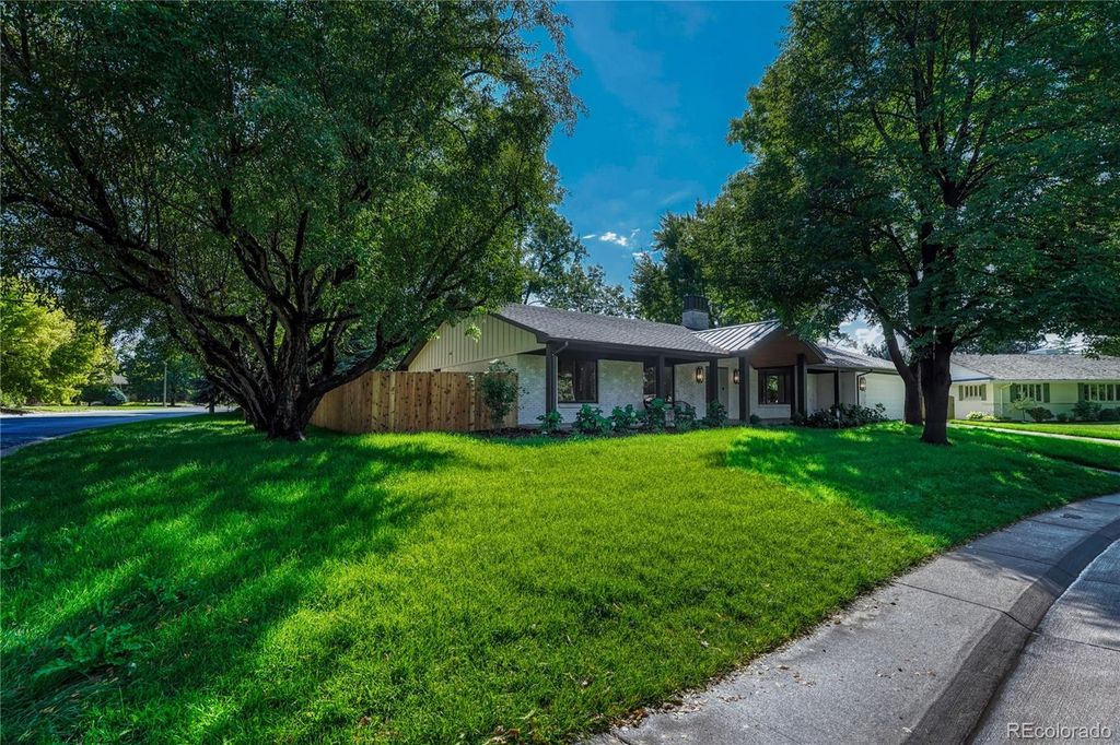 Photo of 3080 E Flora Place, Denver, CO 80210 (MLS # 4389434)