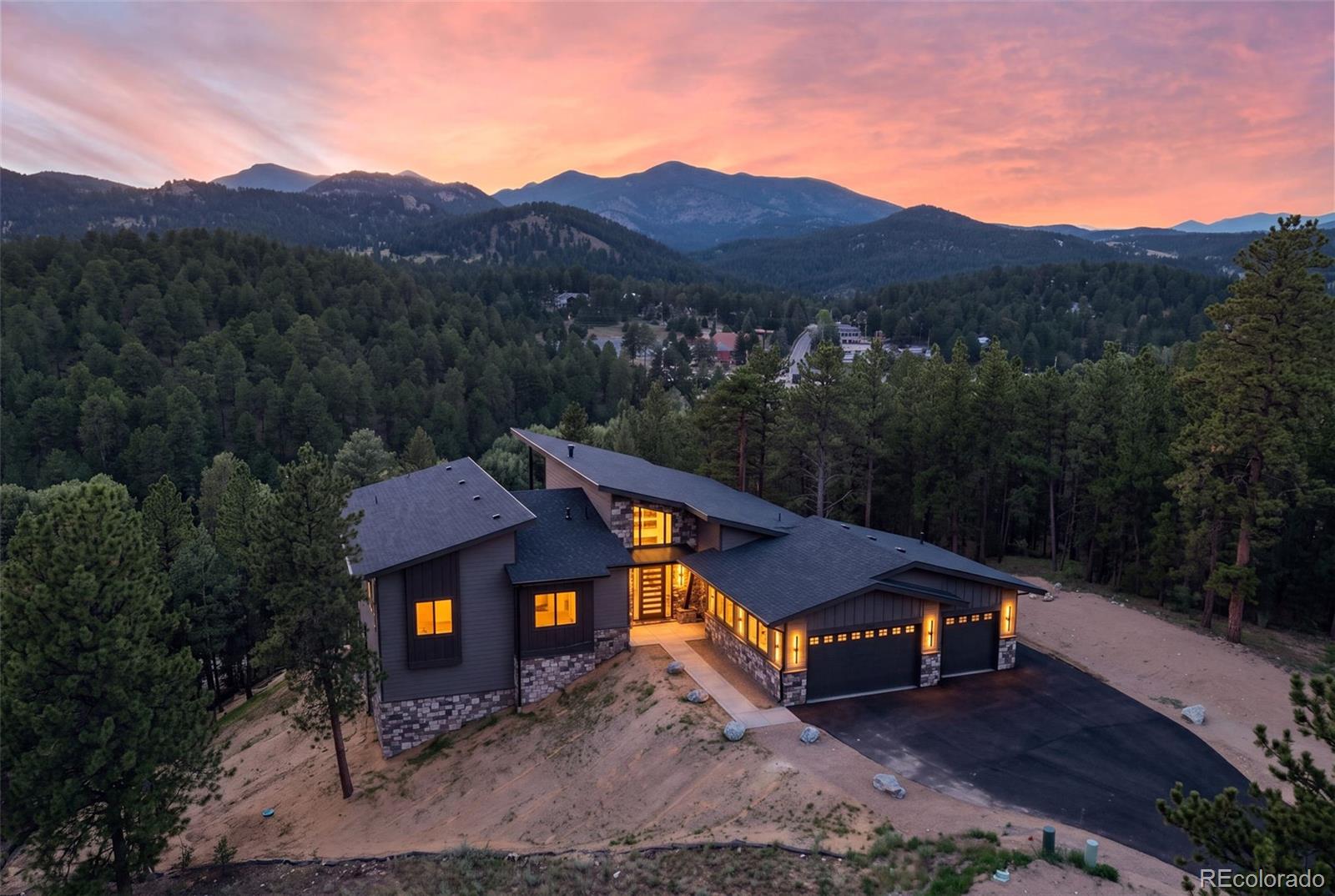 5197 Mountain Vista Lane