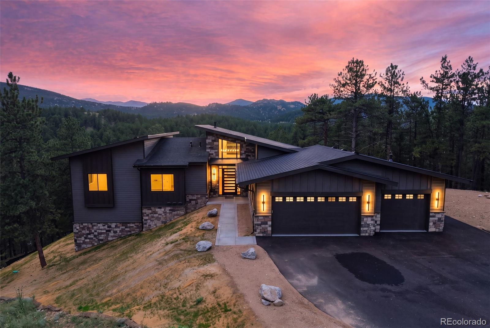 5197 Mountain Vista Lane