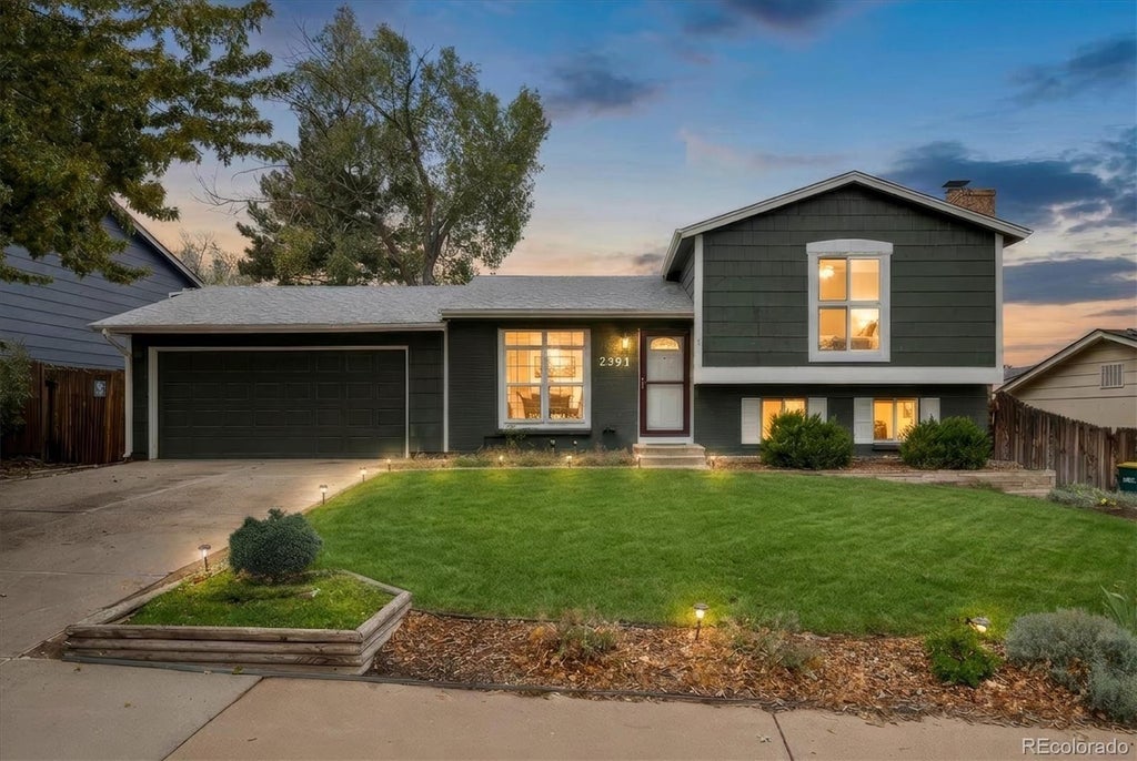 Photo of 2591 S Naples Way, Aurora, CO 80013 (MLS # 2046024)