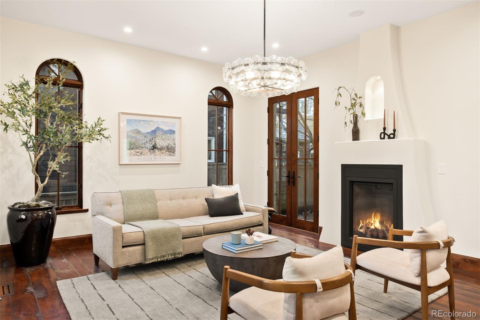 2435 S Milwaukee Street