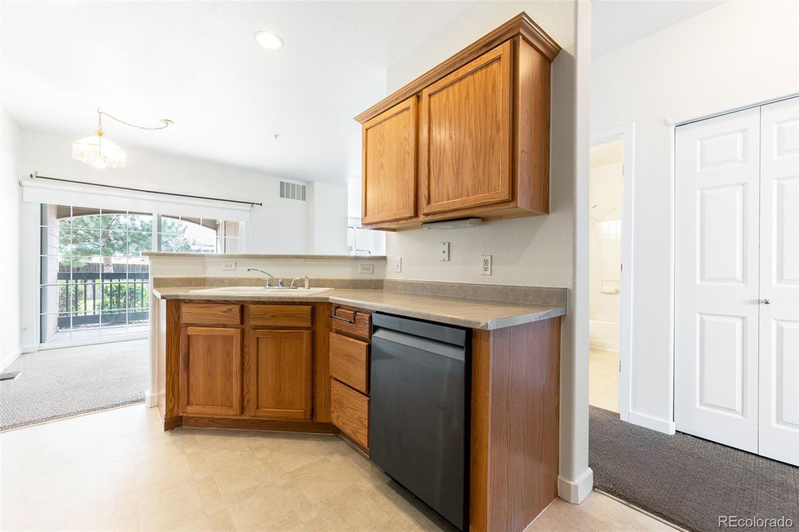 8976 Fox Drive 1-102