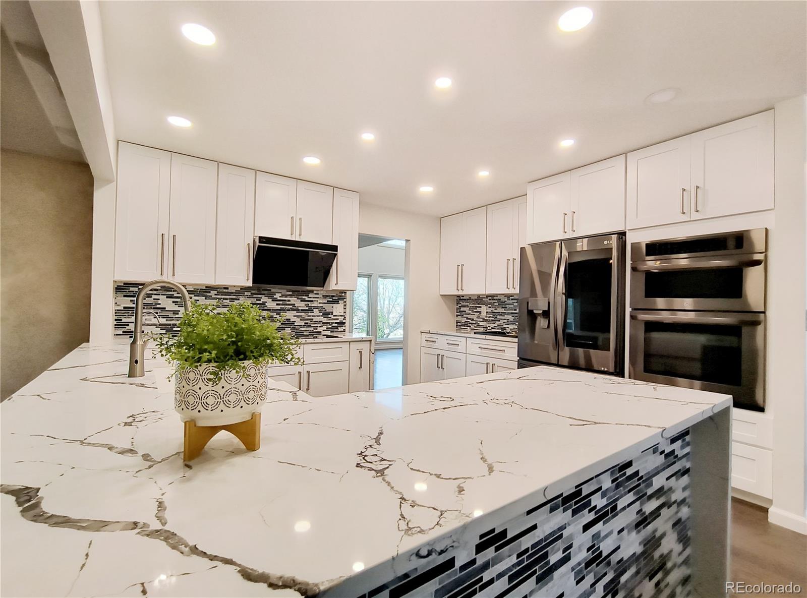 5126 S Kenton Way