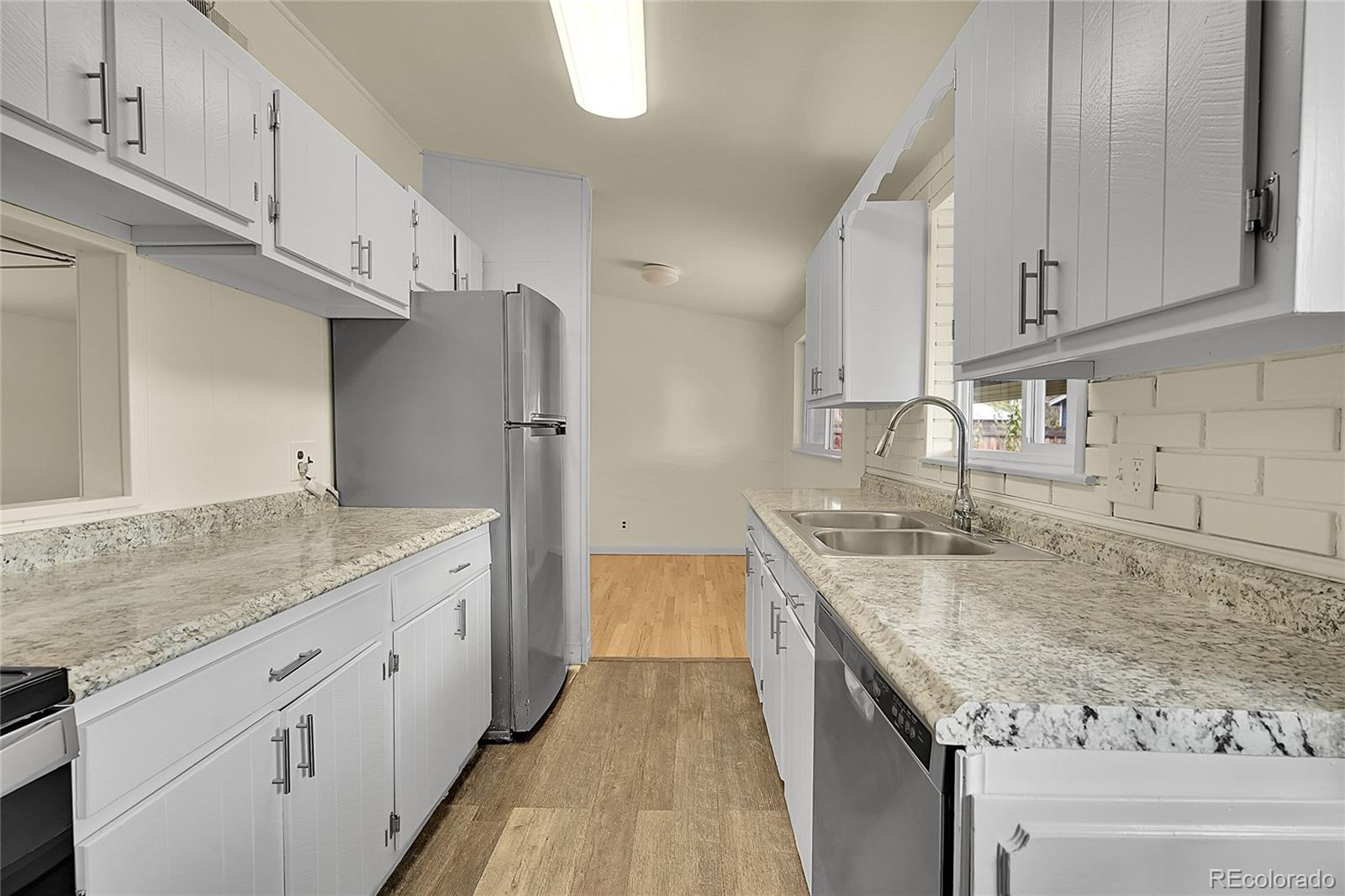 7850 Valley View Drive