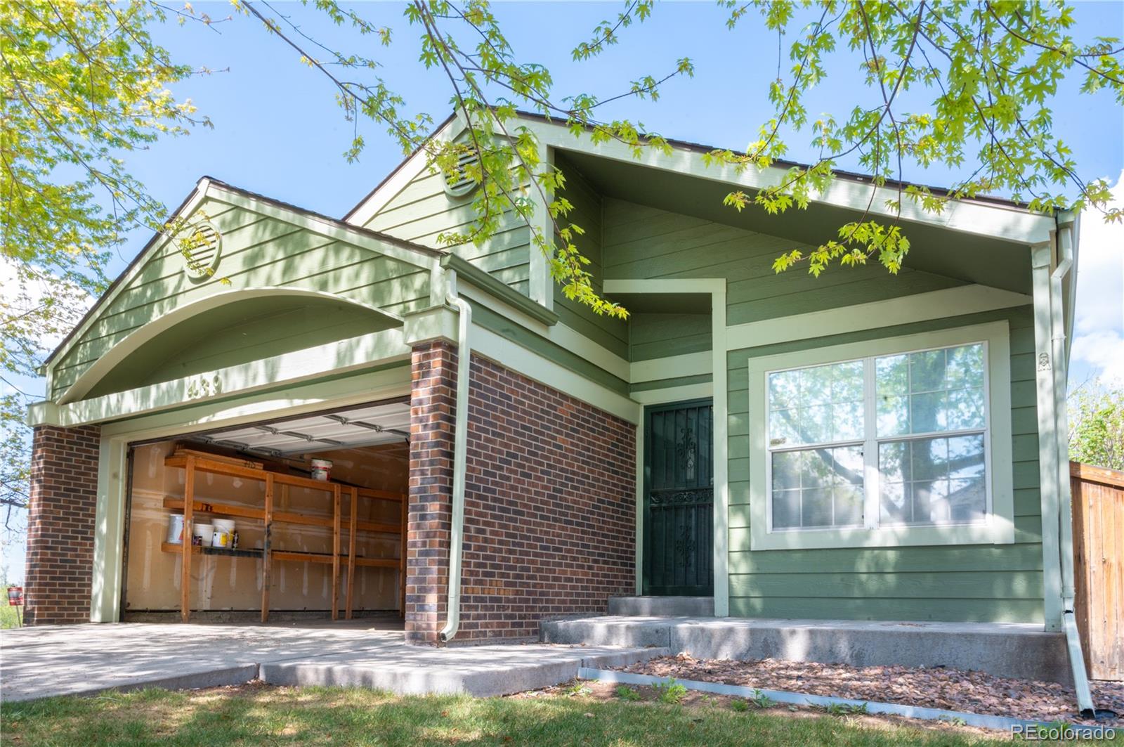 439 W Jamison Circle