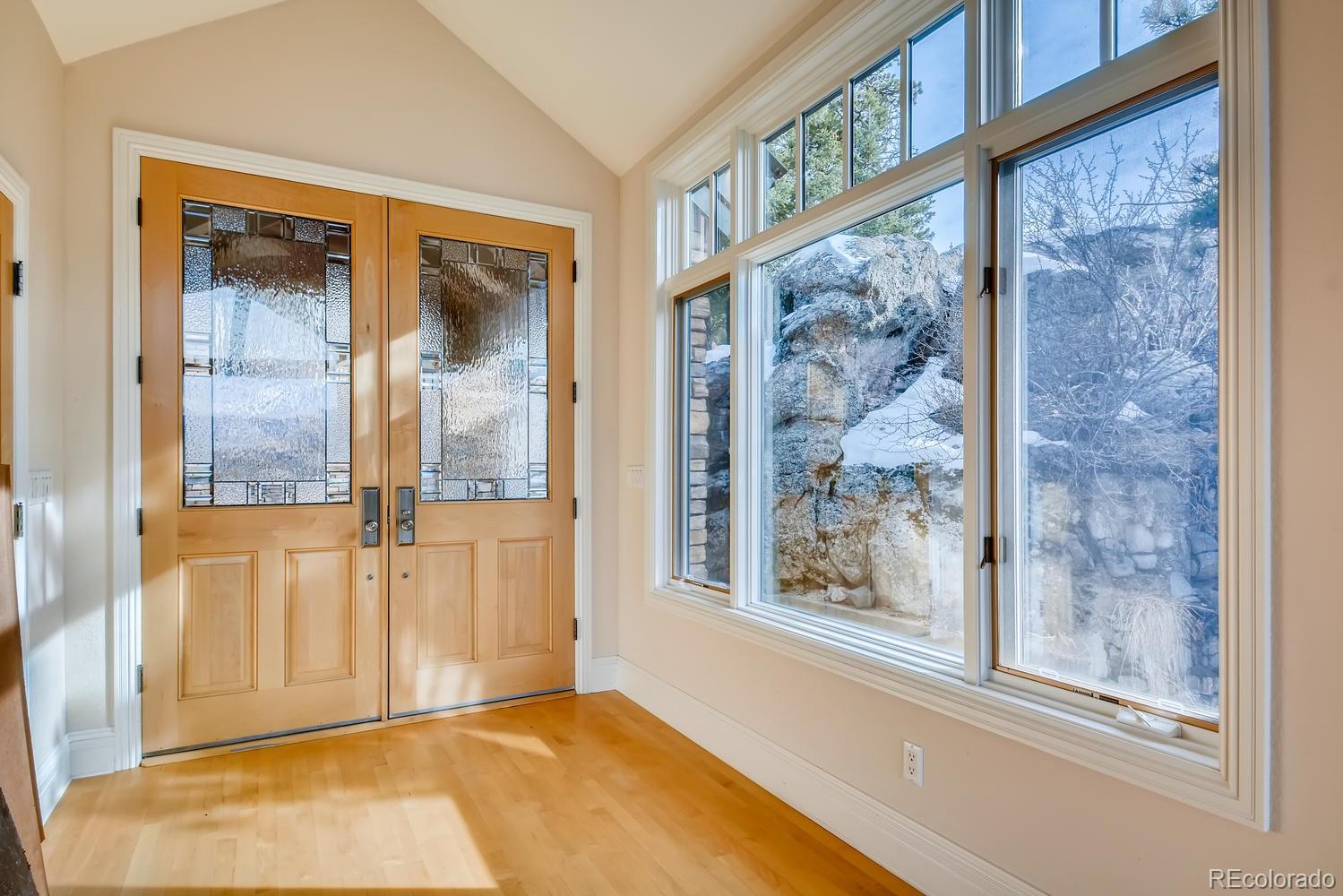 3883 Mountainside Trail