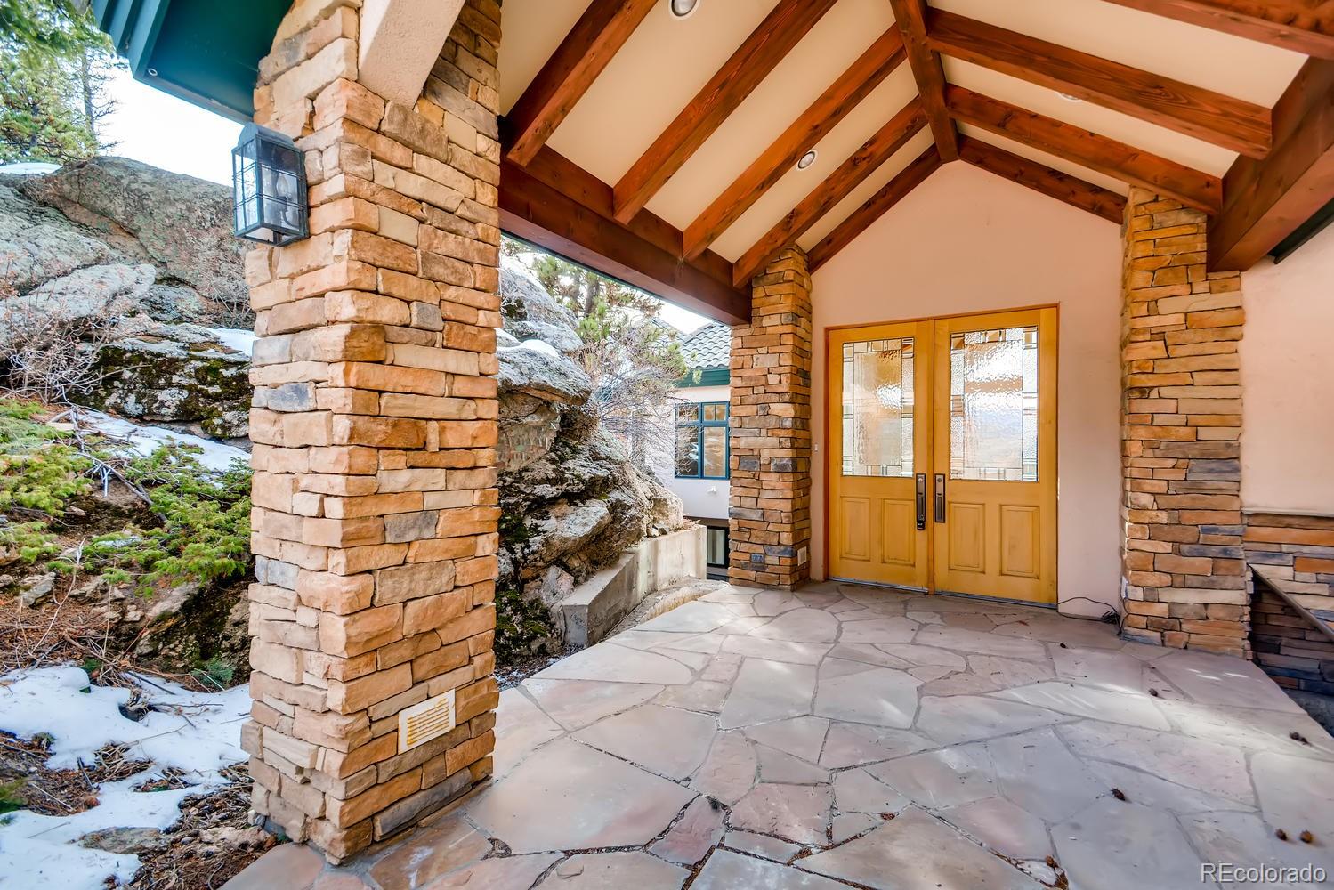 3883 Mountainside Trail