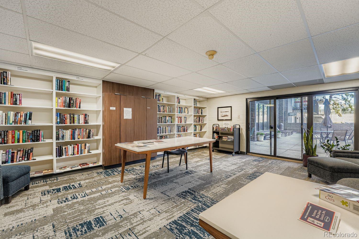 460 S Marion Parkway 952