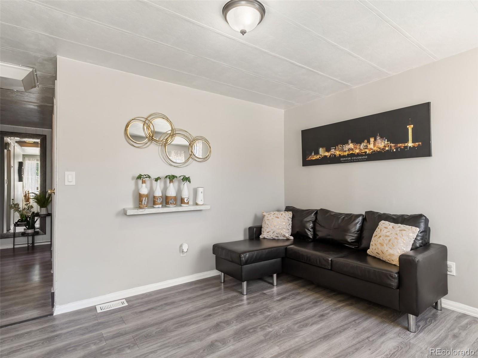 218 Poplar Street, Lochbuie, CO, 80603 4 218 Poplar Street
