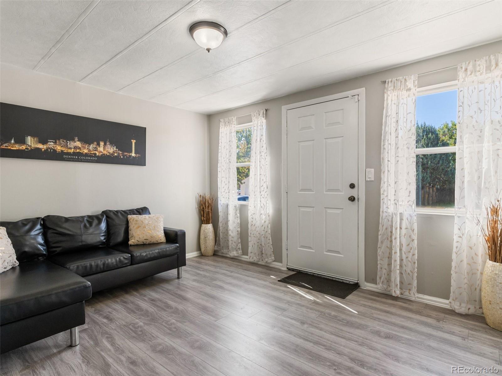 218 Poplar Street, Lochbuie, CO, 80603 3 218 Poplar Street
