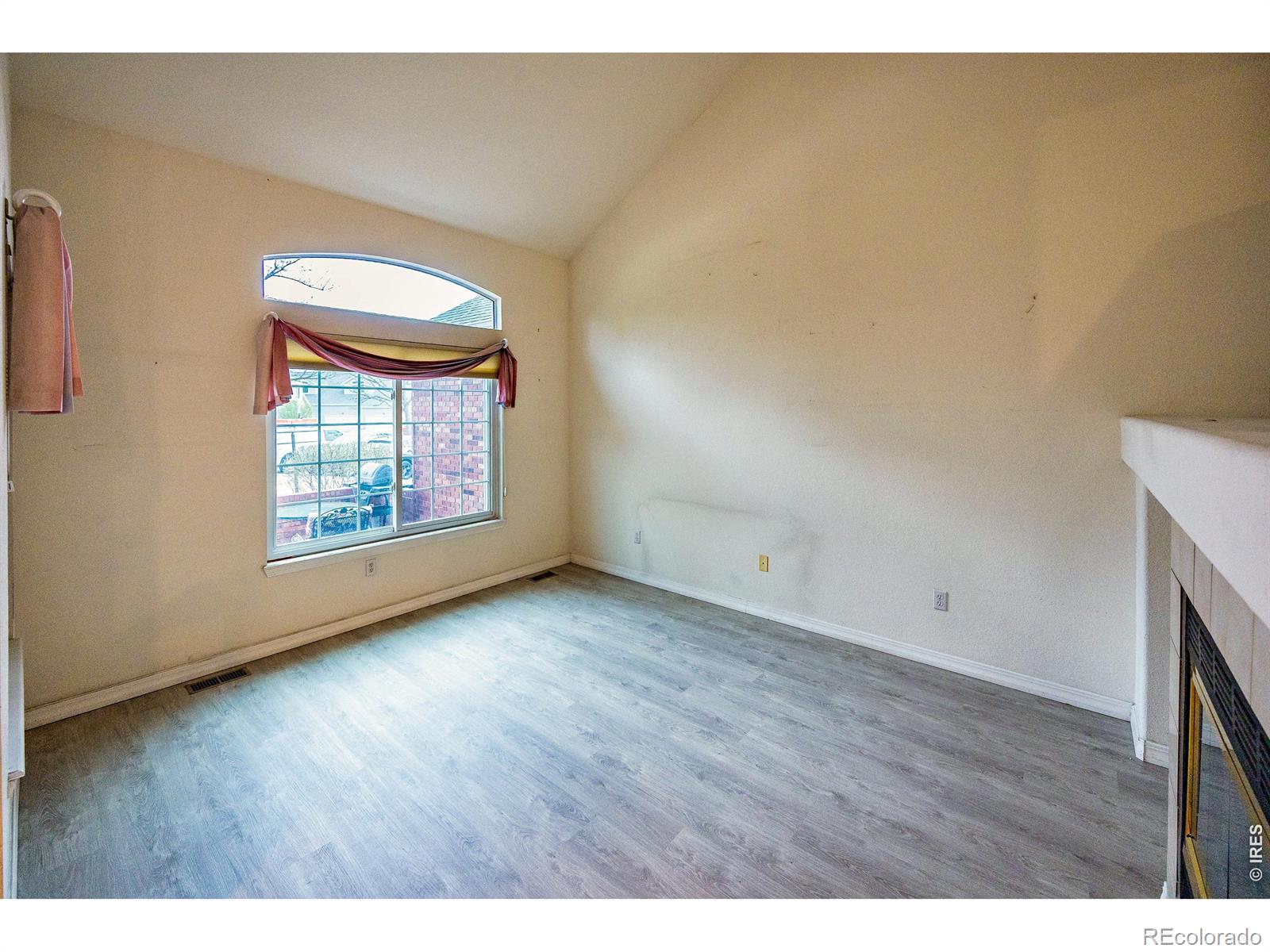 4500 Seneca Street 13