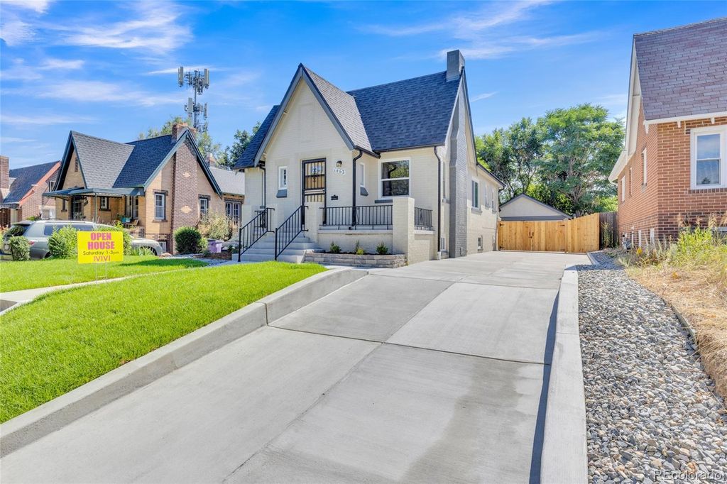 Photo of 1462 Hudson Street, Denver, CO 80220 (MLS # 8365700)