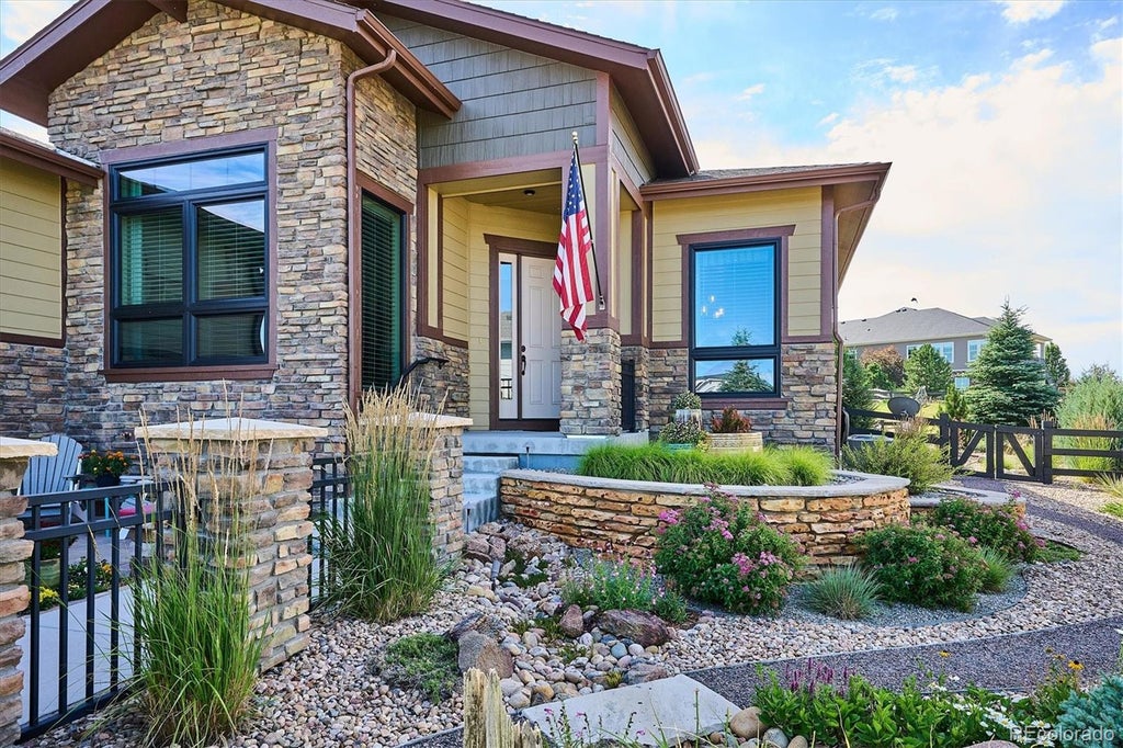 Photo of 23070 E Del Norte Circle, Aurora, CO 80016 (MLS # 8087772)
