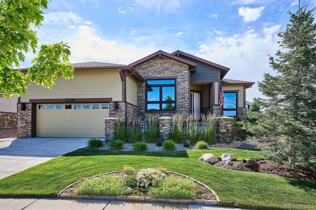 Photo of 23070 E Del Norte Circle, Aurora, CO 80016 (MLS # 8087772)
