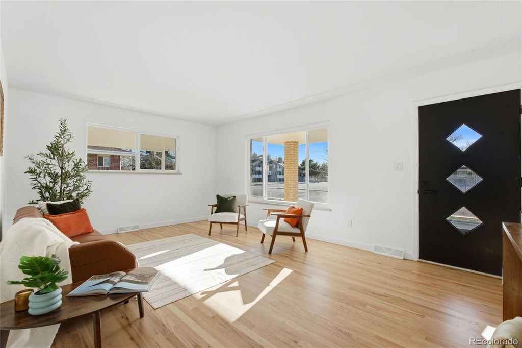 Photo of 5080 S Delaware Street, Englewood, CO 80110 (MLS # 9705704)