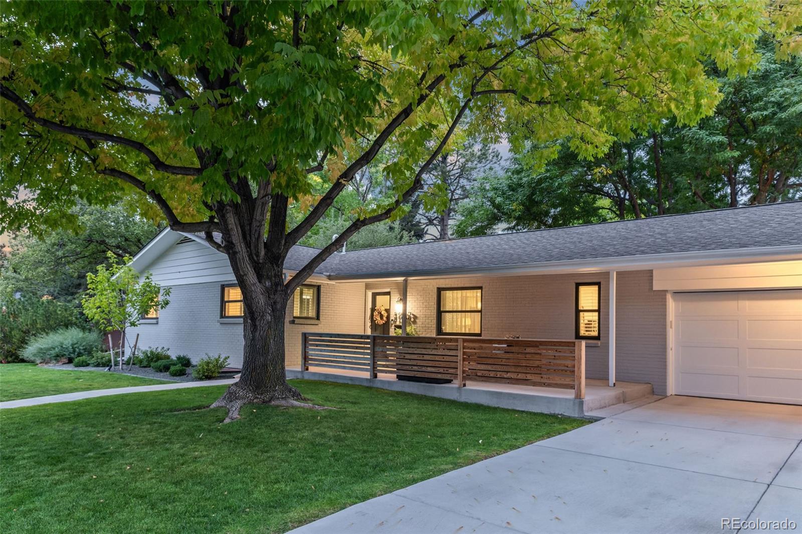 3823 S Hudson Street