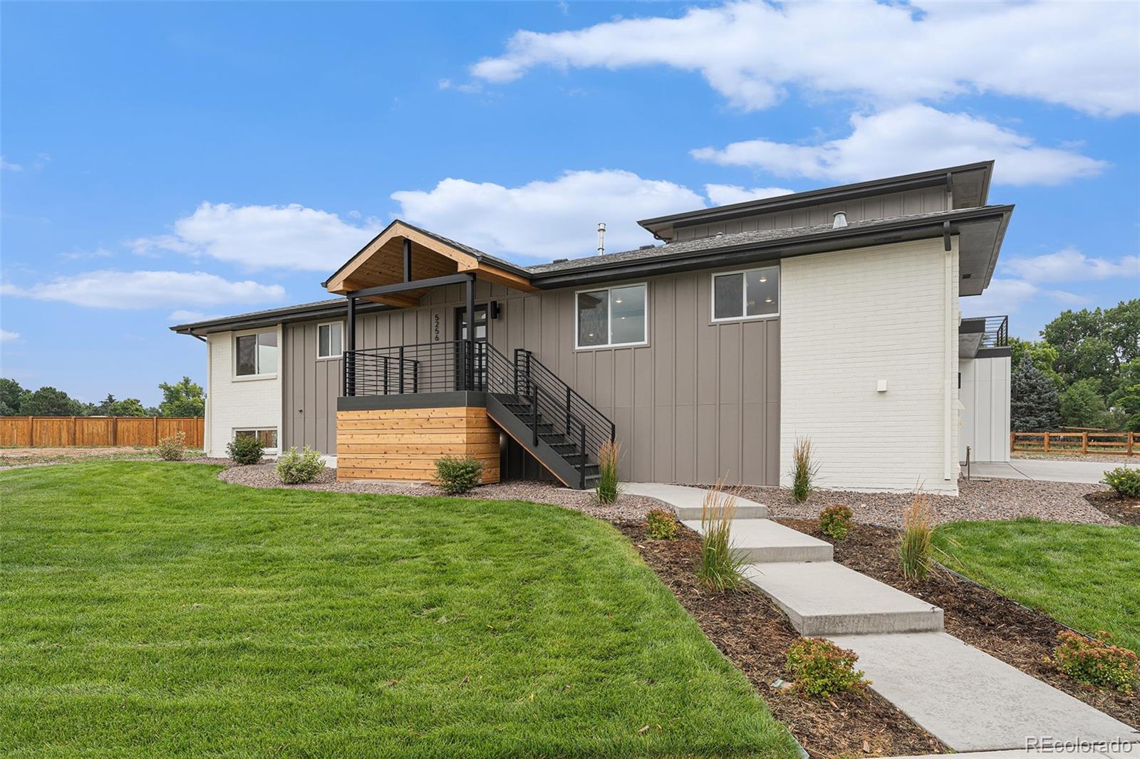 5256 Flora Way