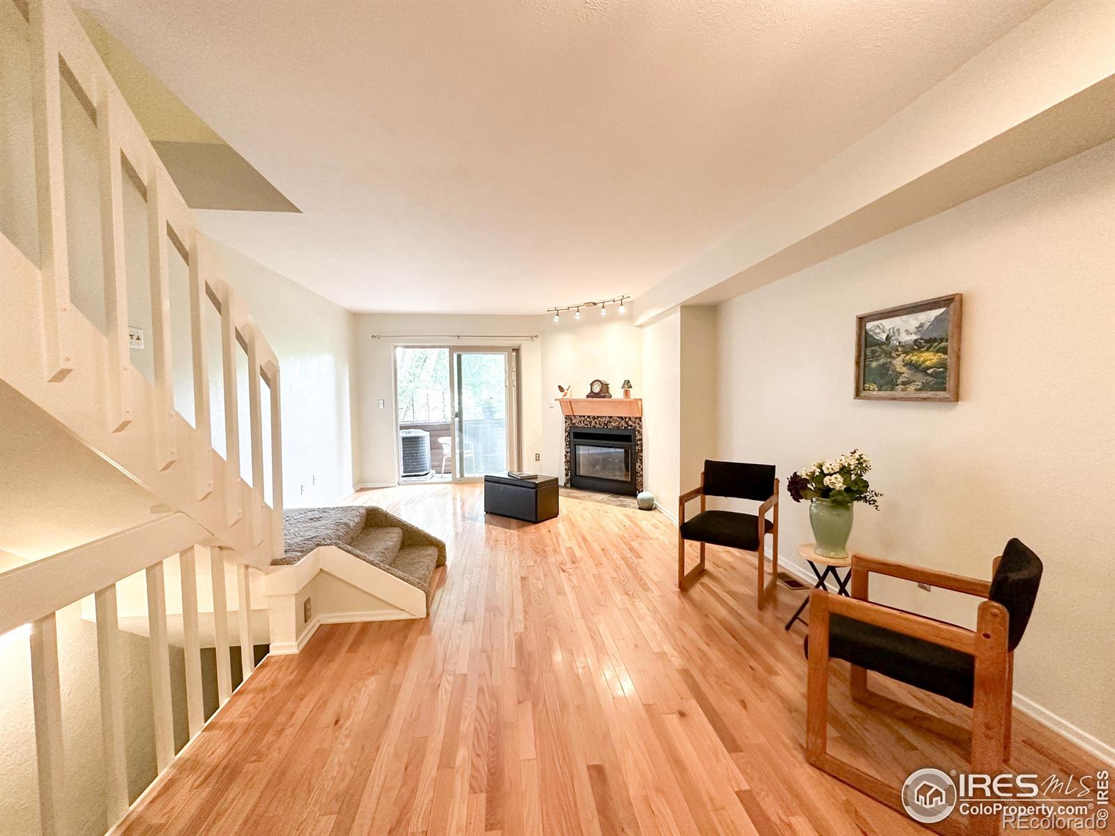 Photo 9 of 34 of 726 Julian Circle condo