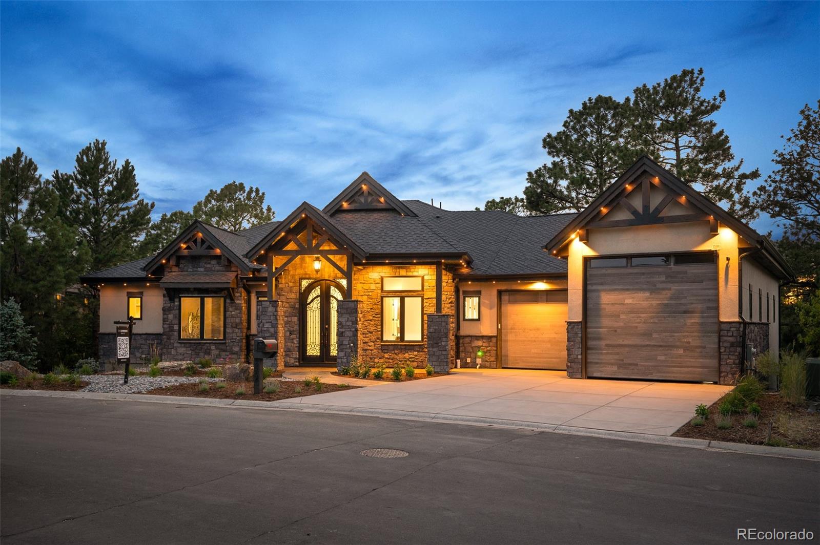 2554 Saddleback Drive