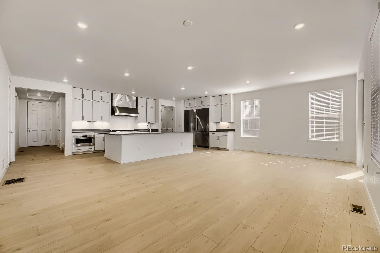 15402 W Dequesne Avenue