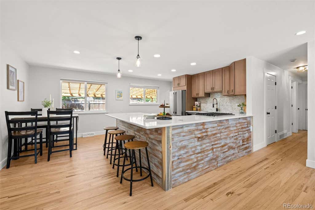 Photo of 5475 S Lakeview Street, Littleton, CO 80120 (MLS # 8083415)