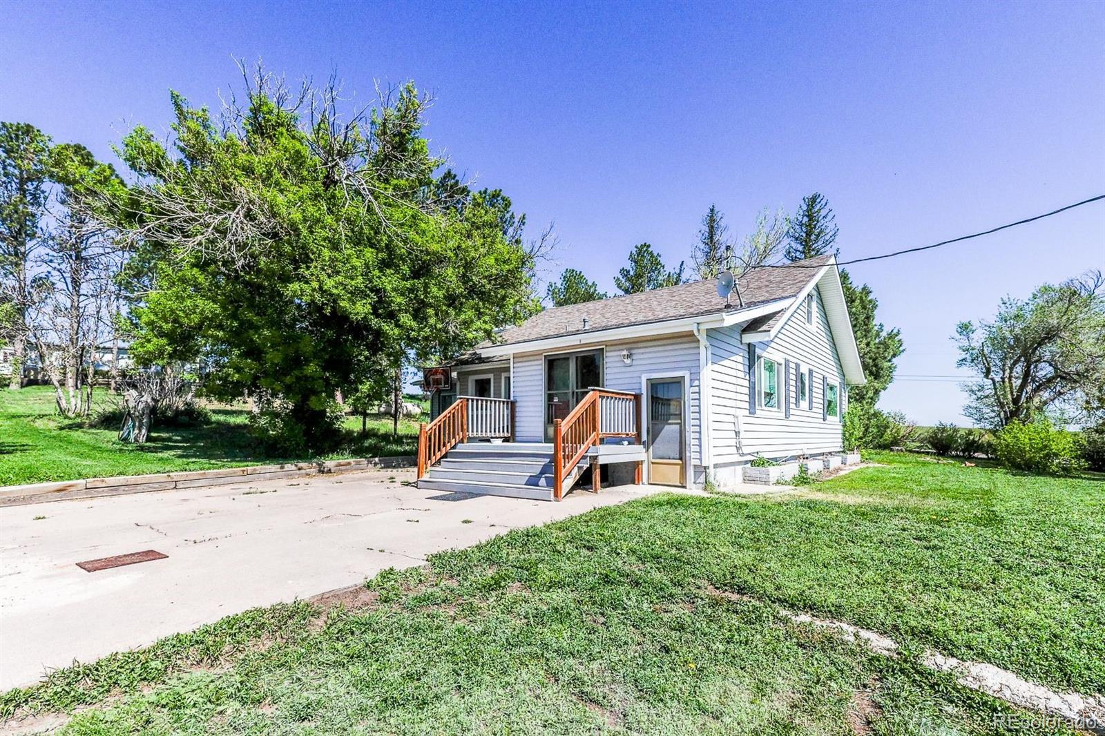 6597 S State Highway 83