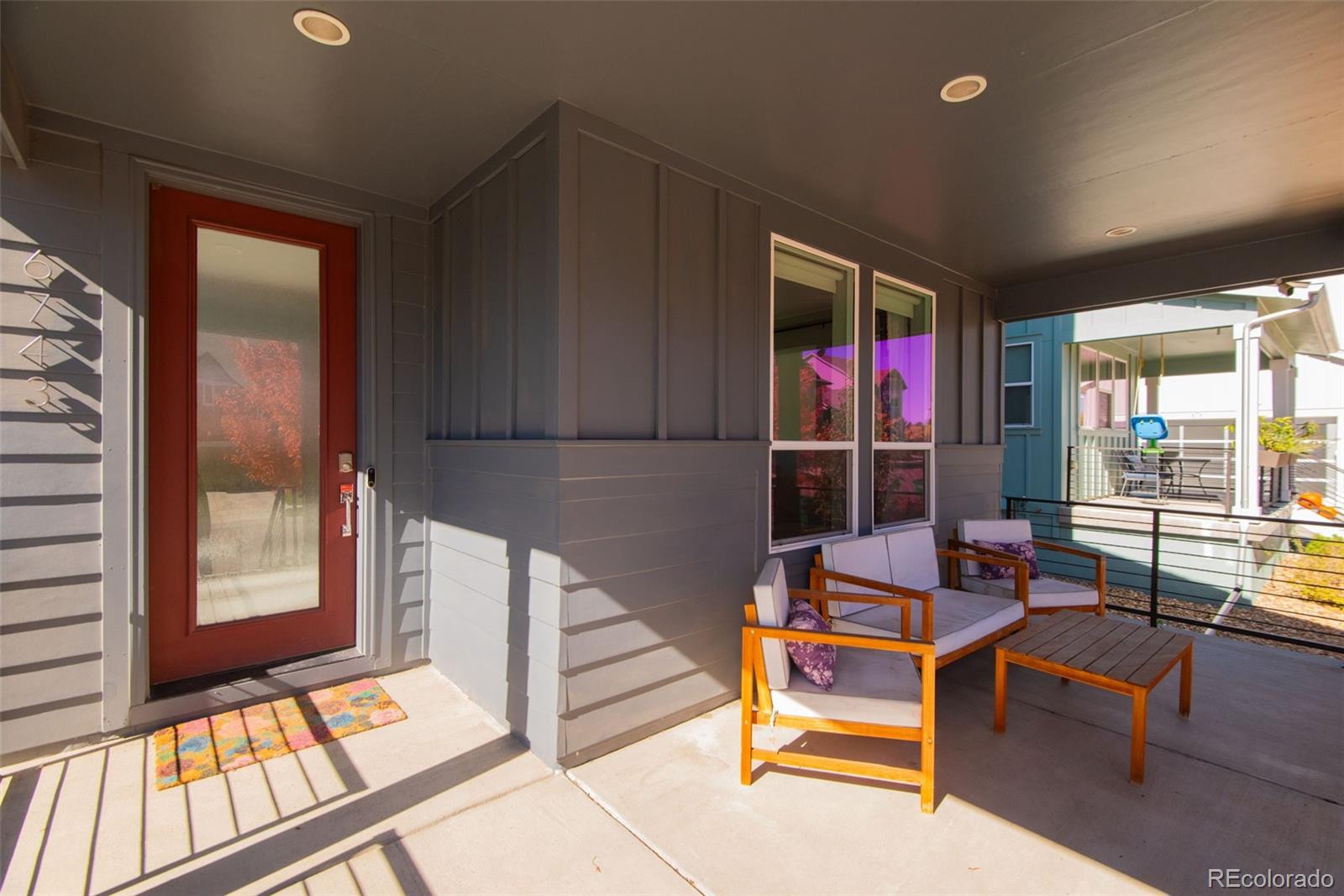 6743 Mariposa Street