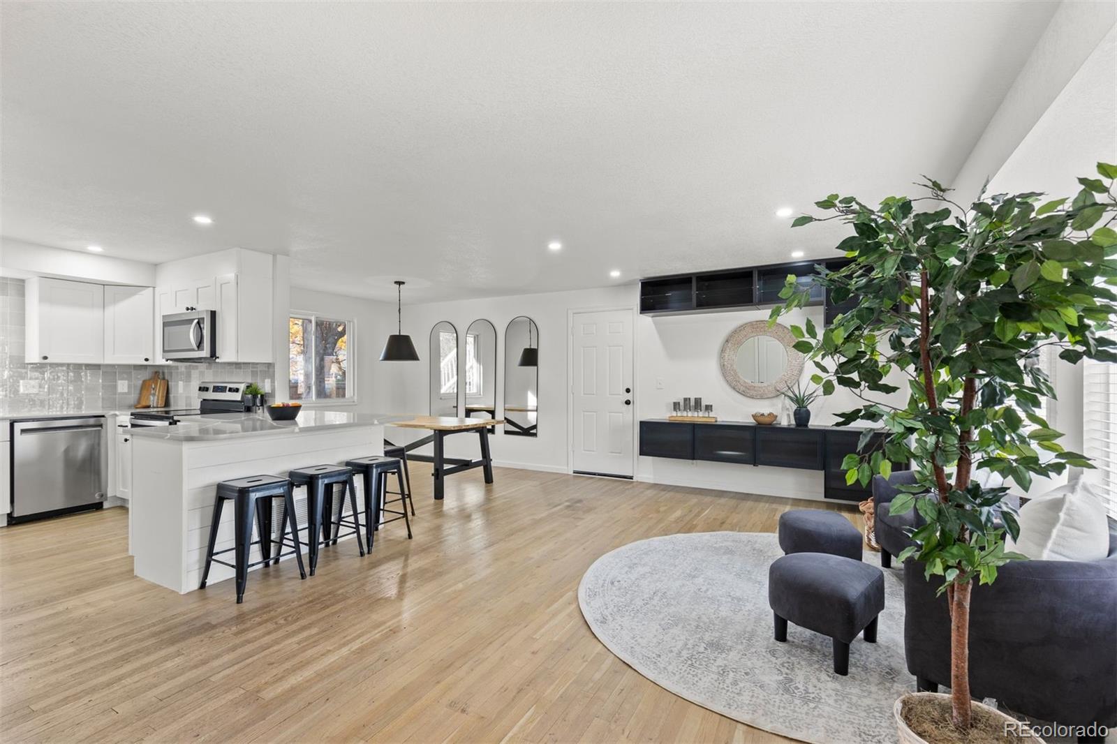 7256 S Dexter Street