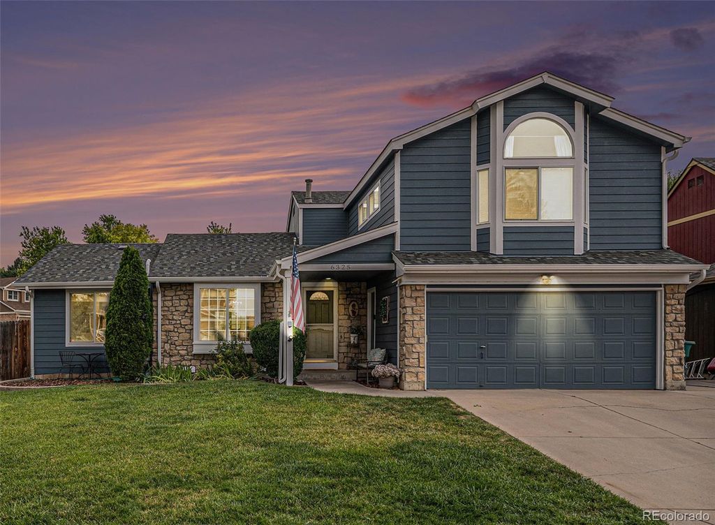 Photo of 6325 S Oak Way, Littleton, CO 80127 (MLS # 6528875)