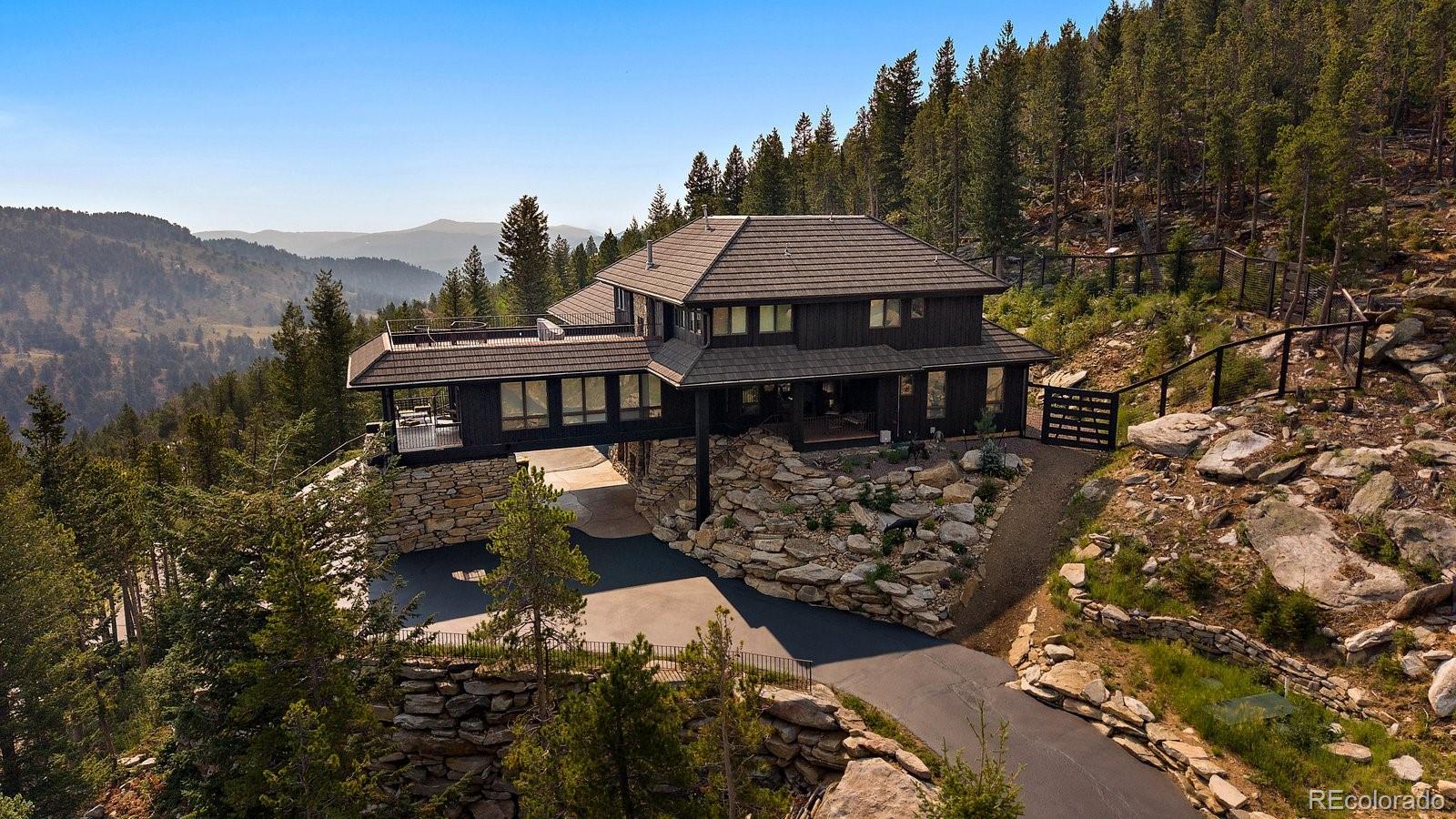 221 Halter Way