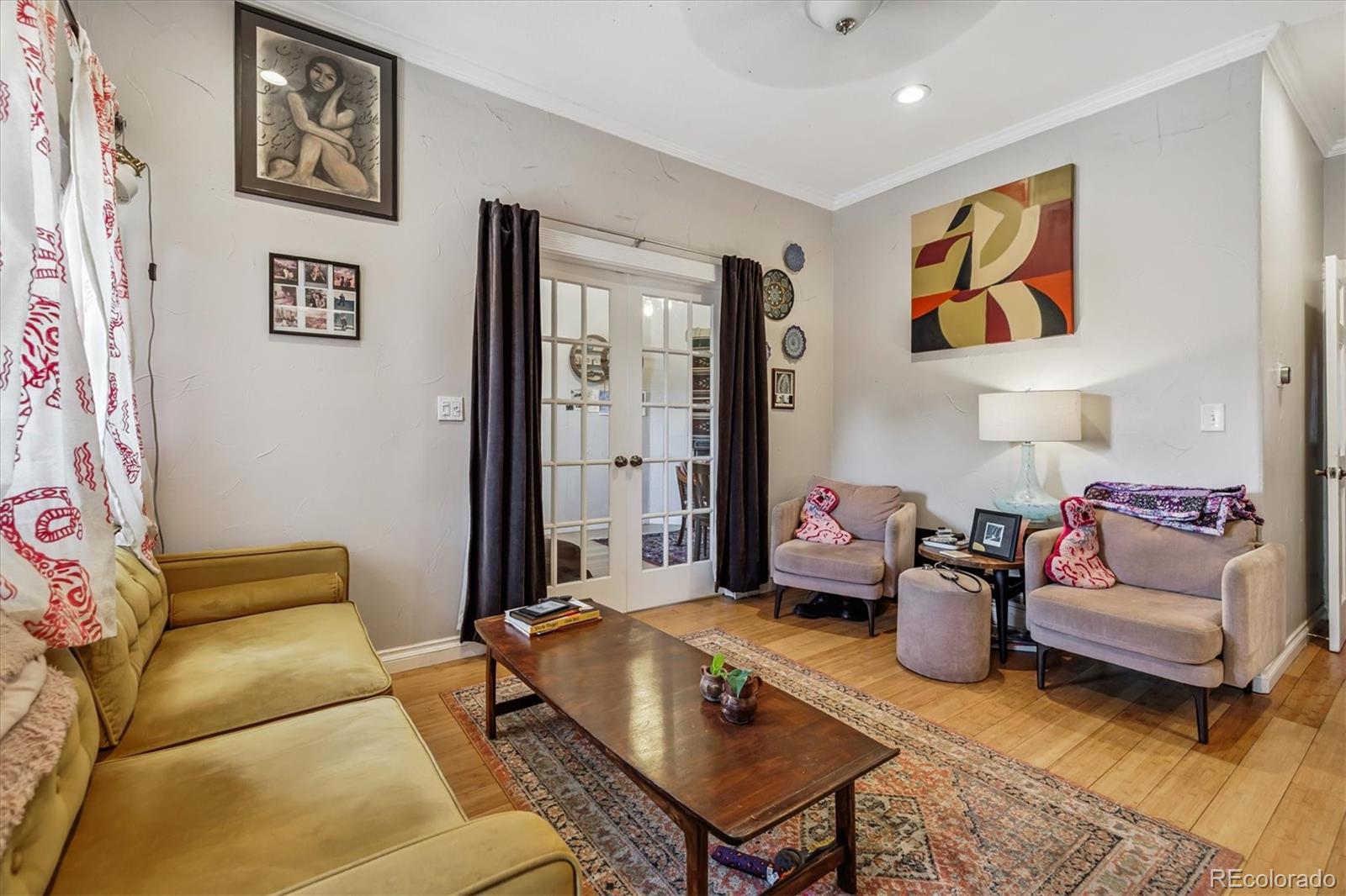 3119 Downing Street 1