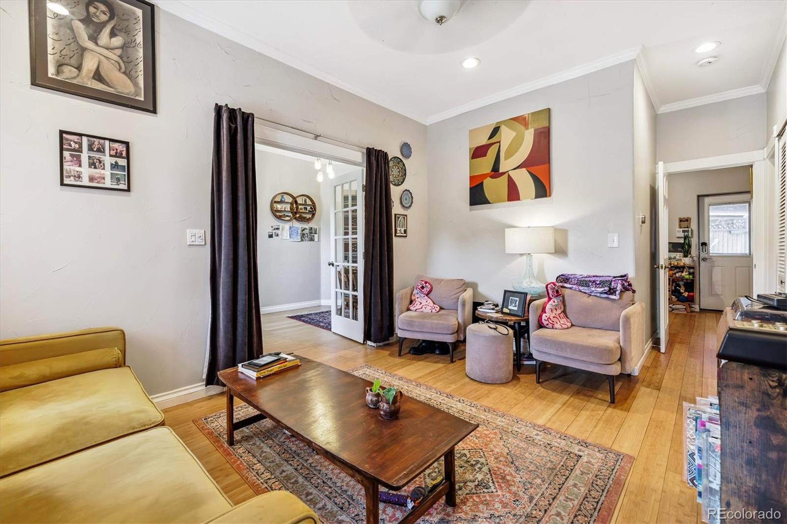 3119 Downing Street 1