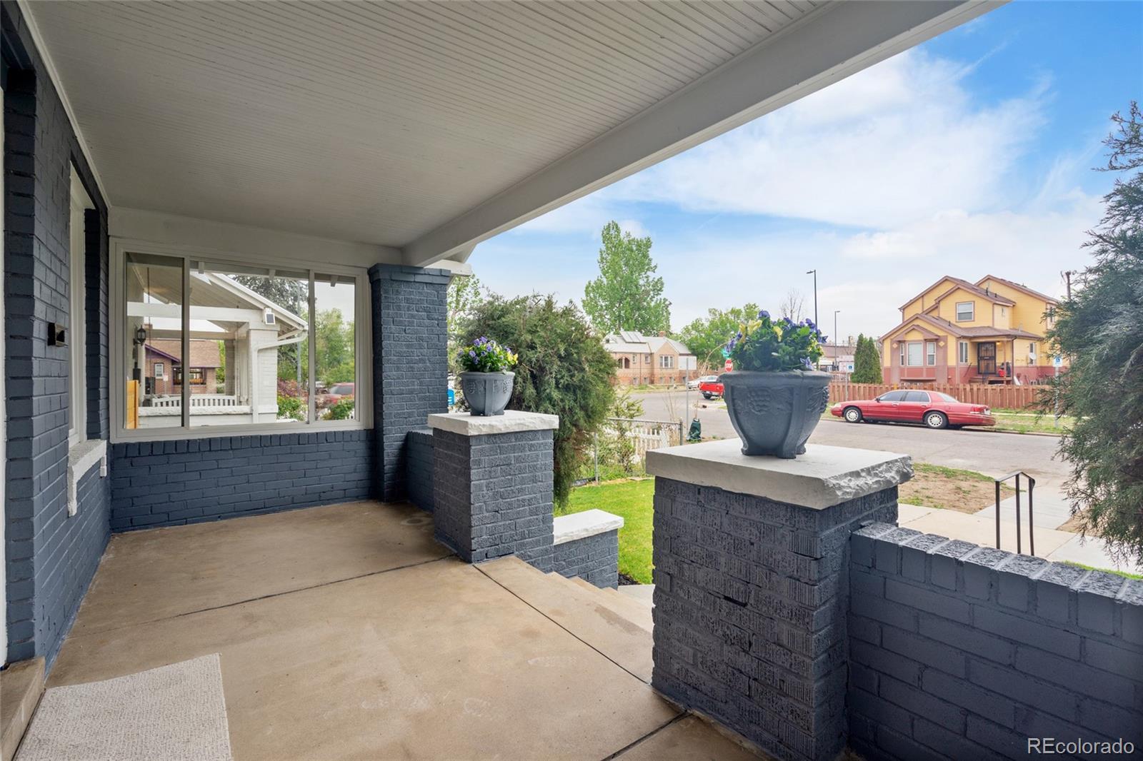 3351 N Gaylord Street