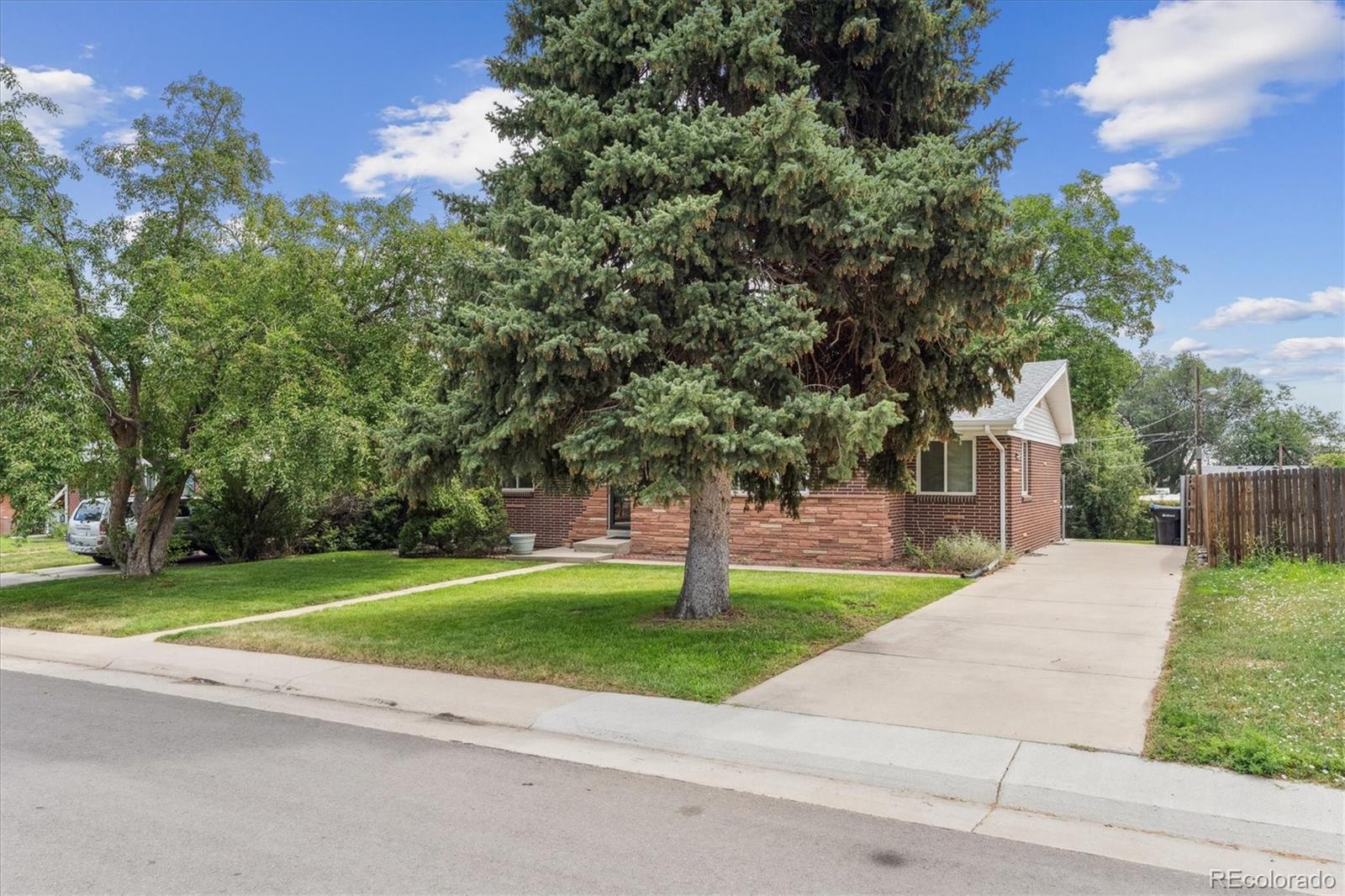6110 Harlan Street, Arvada, CO, 80003 2 6110 Harlan Street