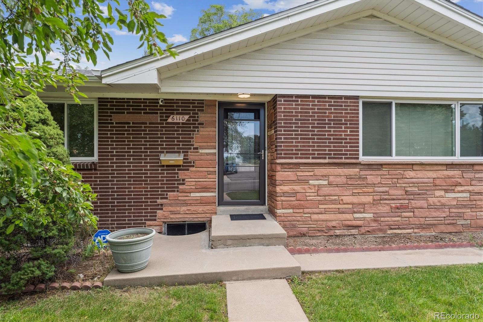 6110 Harlan Street, Arvada, CO, 80003 3 6110 Harlan Street