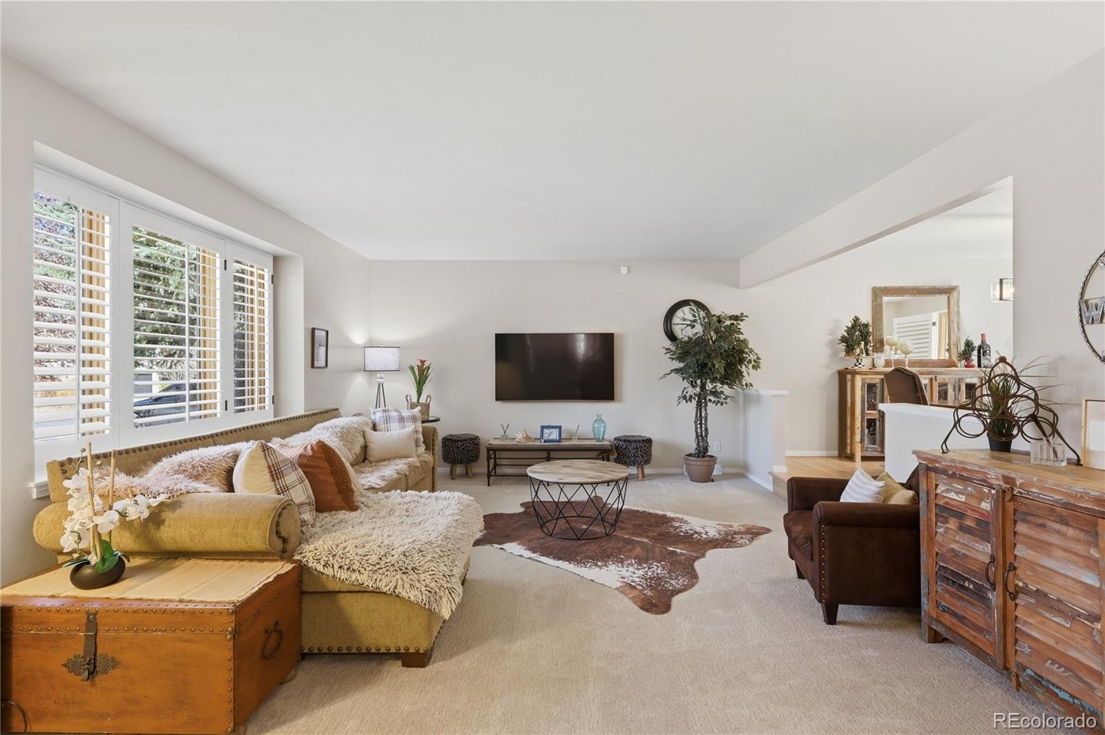 5812 S Geneva Street