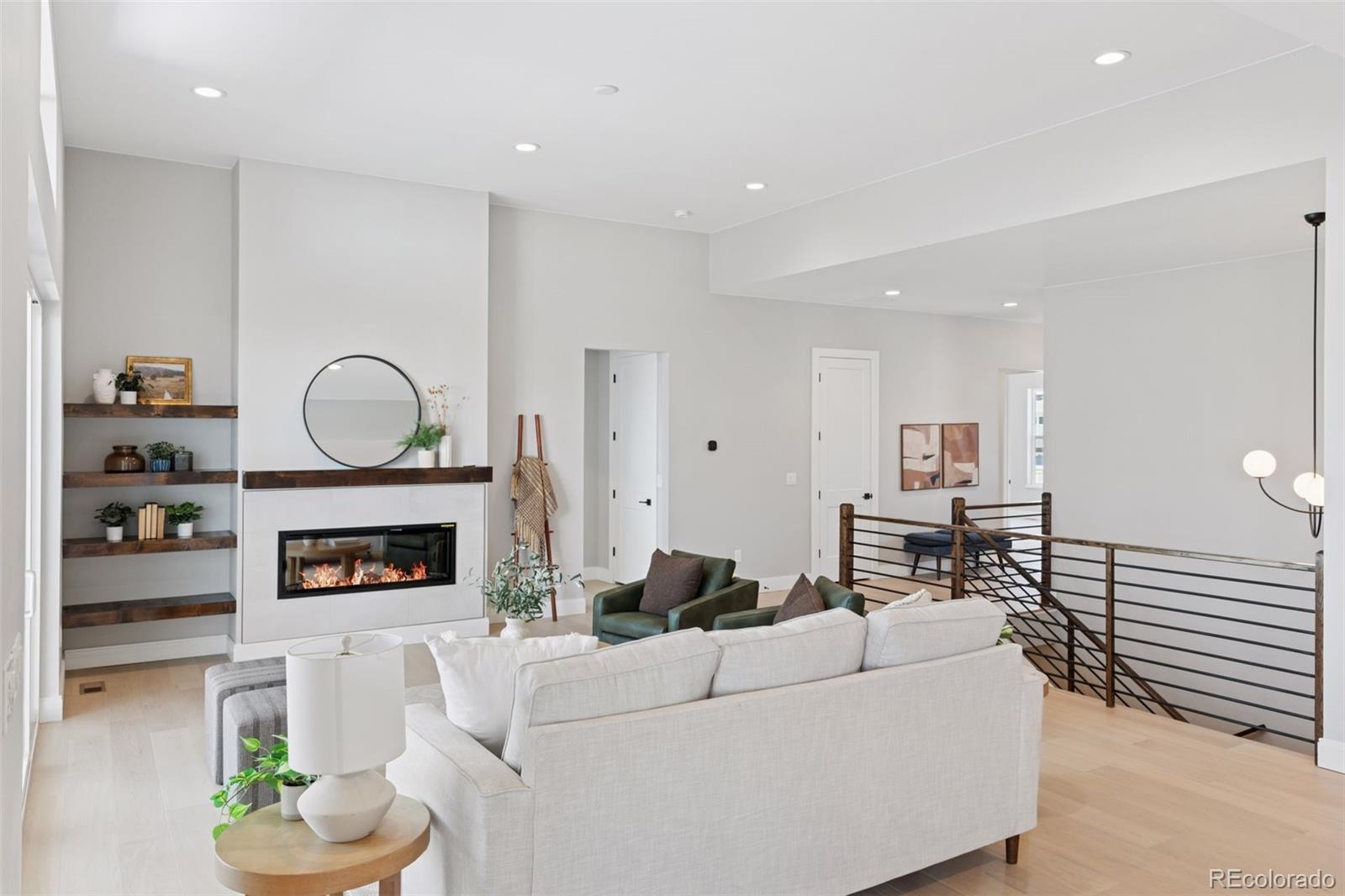 953 William Way