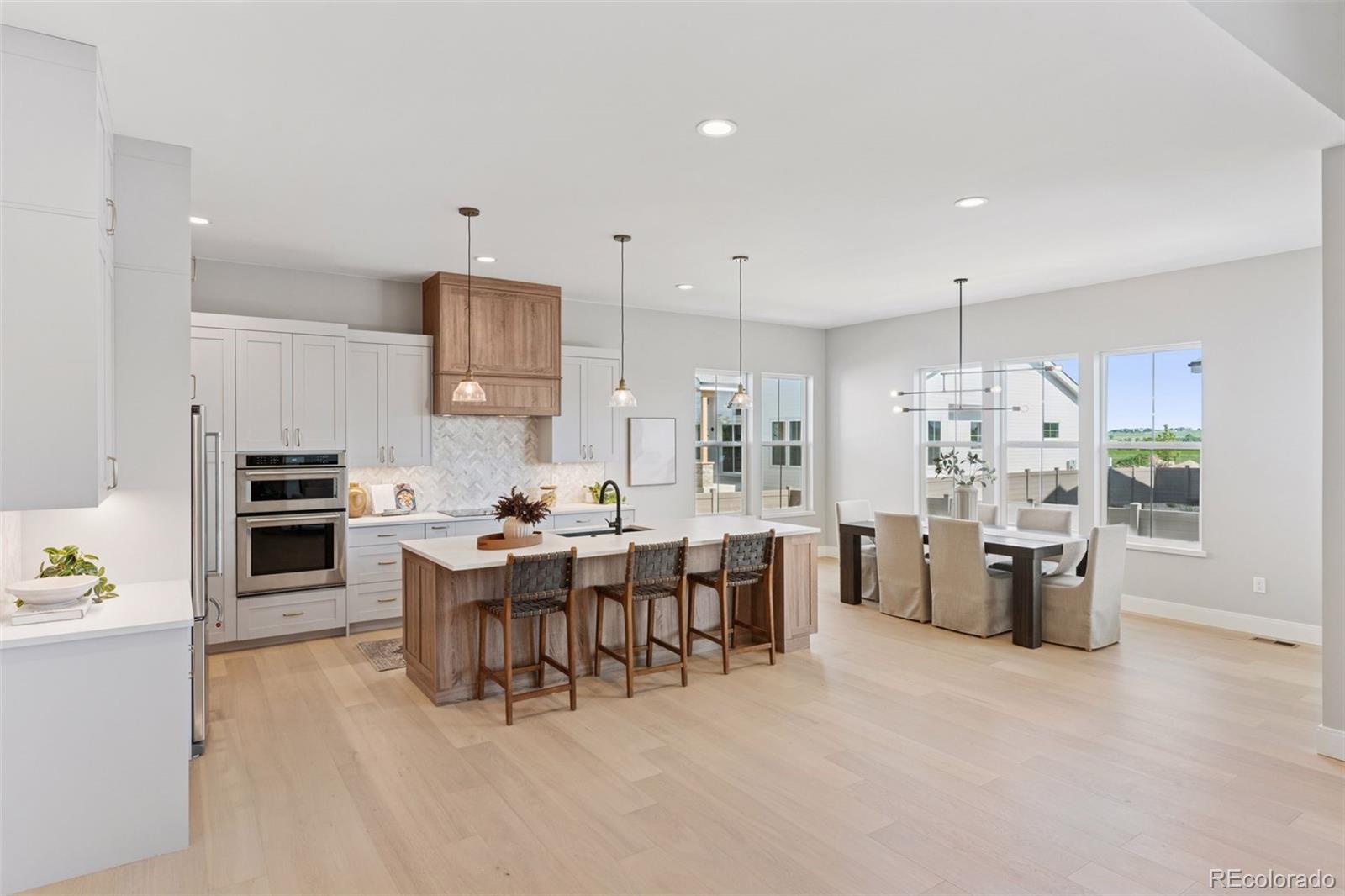 953 William Way