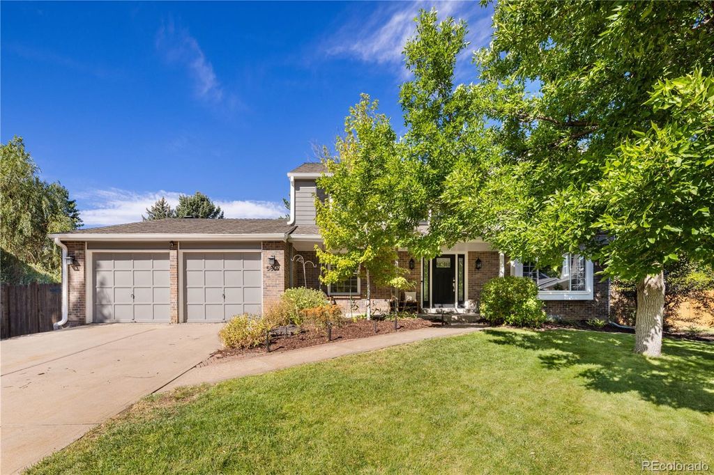 Photo of 5807 E Long Place, Centennial, CO 80112 (MLS # 6788190)