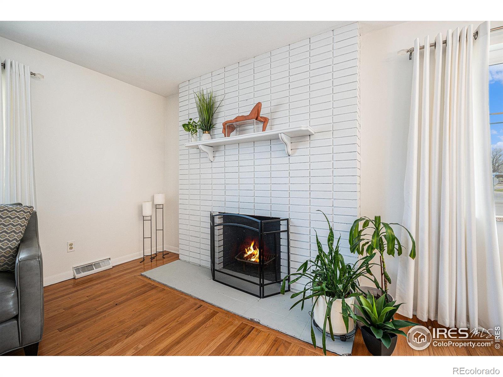 4105 Yarrow Court