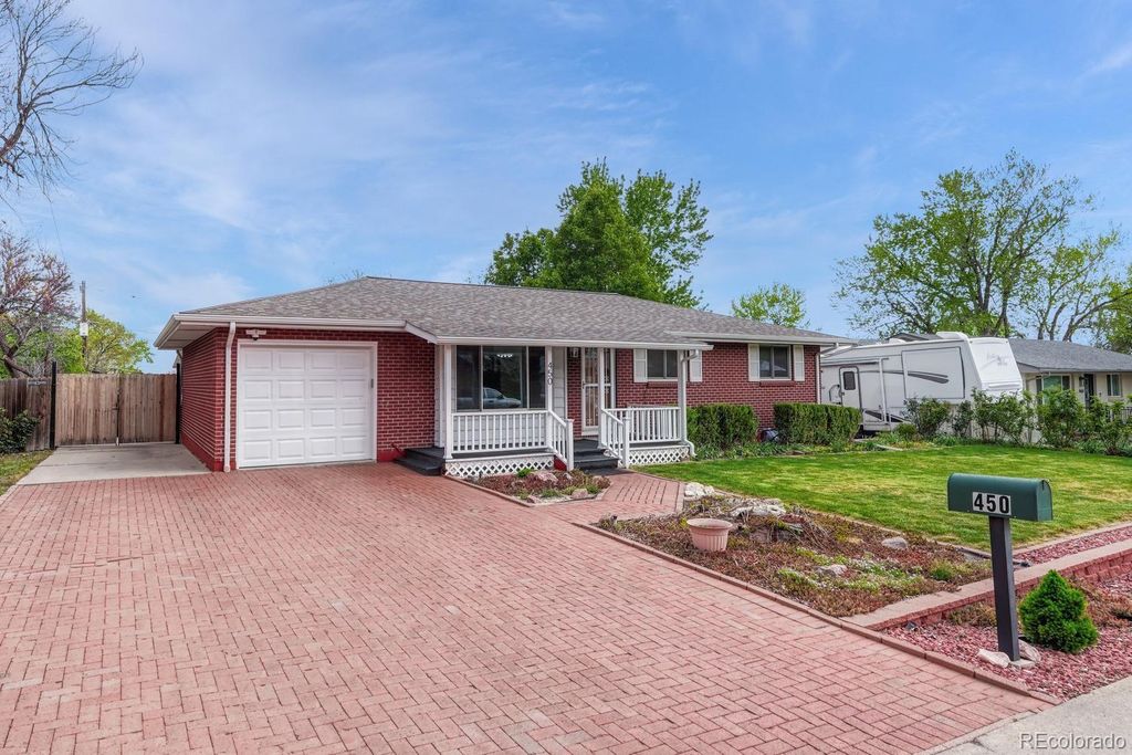 Photo of 450 S Lee Street, Lakewood, CO 80226 (MLS # 6873144)
