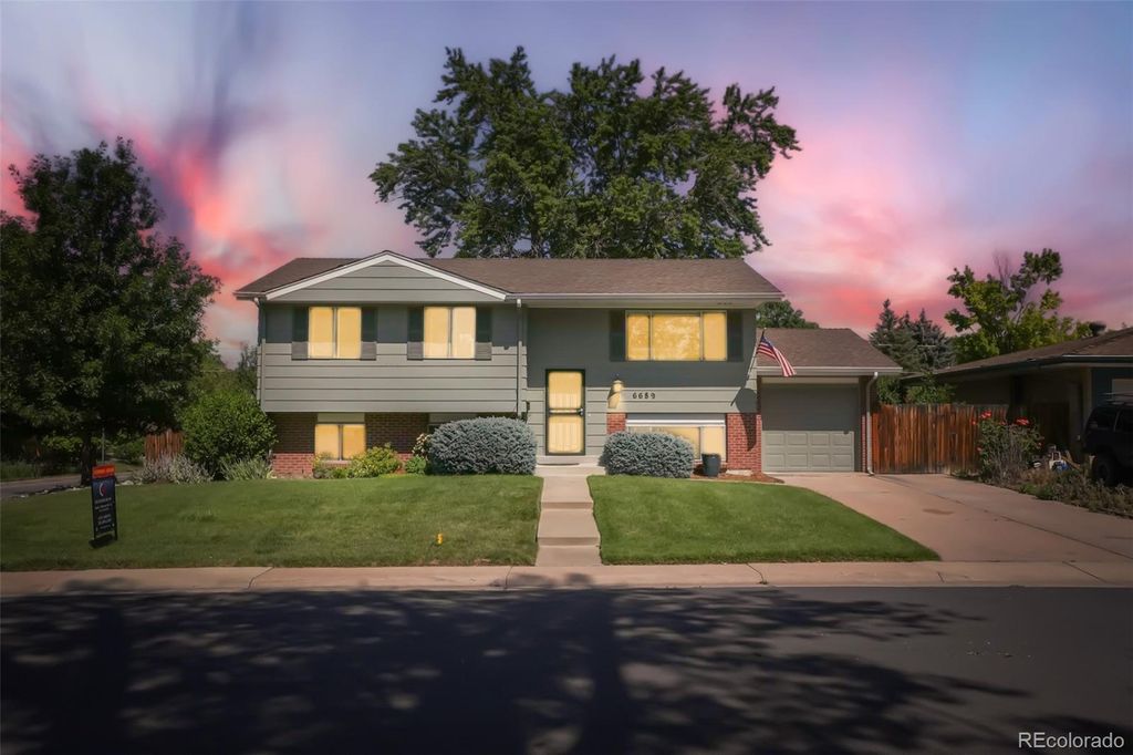 Photo of 6689 S Delaware Street, Littleton, CO 80120 (MLS # 2178221)